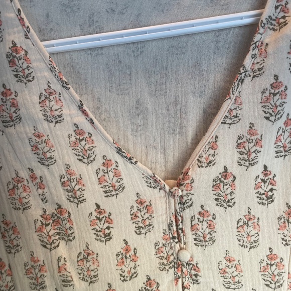 Shop Dahl “The Dahl Dress” - Picture 3 of 4